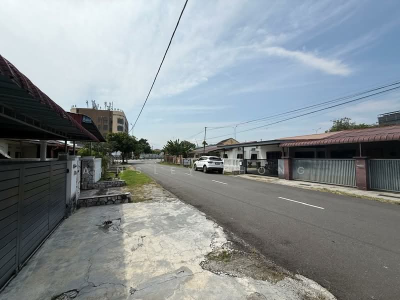 1-storey Terraced House for Sale in Ipoh (Perak) - Ainsley Thong - Exterior - PropertyGuru.com.my