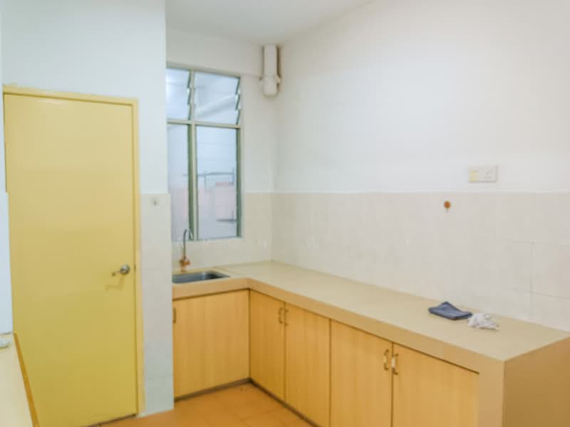 Apartment for Sale at D'shire Villa - Aaron Wong - Kitchen - PropertyGuru.com.my