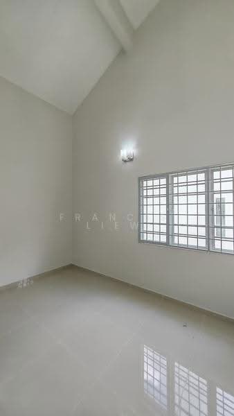 Rumah Teres 2-Tingkat untuk Dijual di Bandar Putra Permai (Seri Kembangan) - Frances Liew - Interior - PropertyGuru.com.my