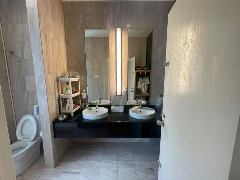 Semi-Detached House for Sale in Jade Hills (Kajang) - Soon Sheng Law - Bathroom - PropertyGuru.com.my