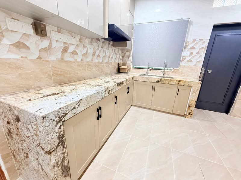 Rumah Berkembar untuk Disewa di Taman Melawati (Ulu Kelang) - Sam Jamal - Kitchen - PropertyGuru.com.my