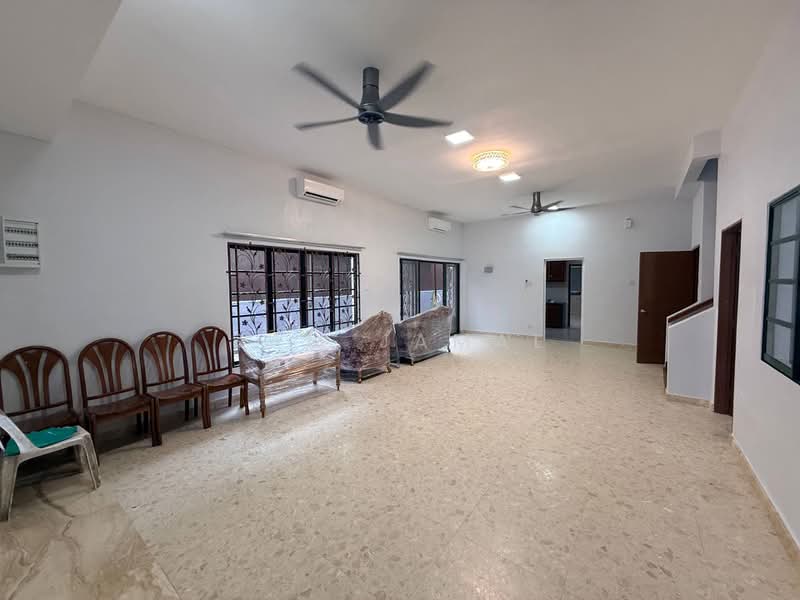 Rumah Berkembar untuk Disewa di Taman Melawati (Ulu Kelang) - Sam Jamal - Living Room - PropertyGuru.com.my