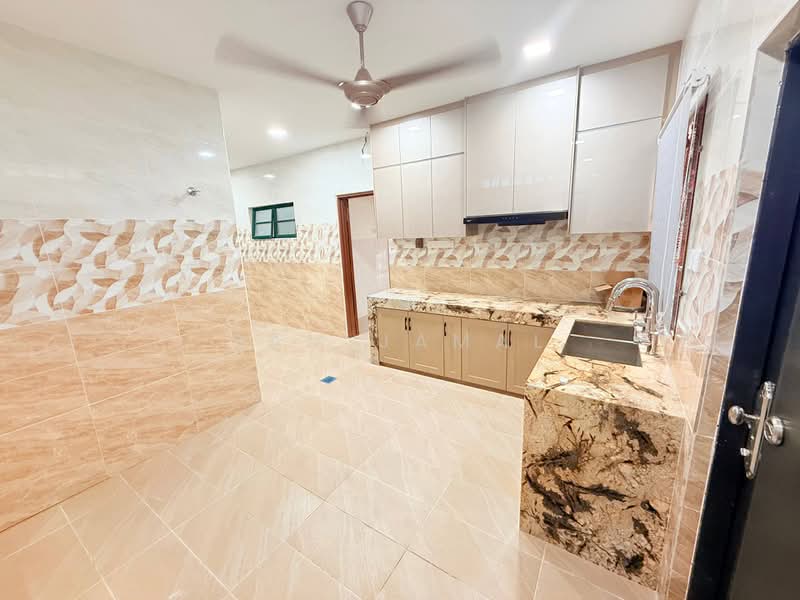Rumah Berkembar untuk Disewa di Taman Melawati (Ulu Kelang) - Sam Jamal - Kitchen - PropertyGuru.com.my