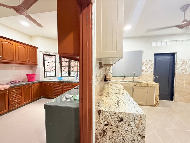 Rumah Berkembar untuk Disewa di Taman Melawati (Ulu Kelang) - Sam Jamal - Kitchen - PropertyGuru.com.my