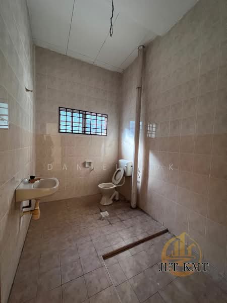 Rumah Teres 2.5 Tingkat untuk Dijual di Taman Gembira (Klang) - Daniel Kok - Bathroom - PropertyGuru.com.my