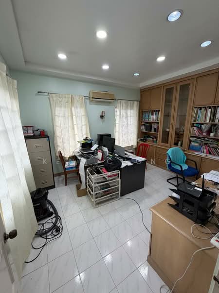 Rumah Banglo untuk Dijual di Bandar Teknologi Kajang (Kajang) - Kent Chong - Study - PropertyGuru.com.my