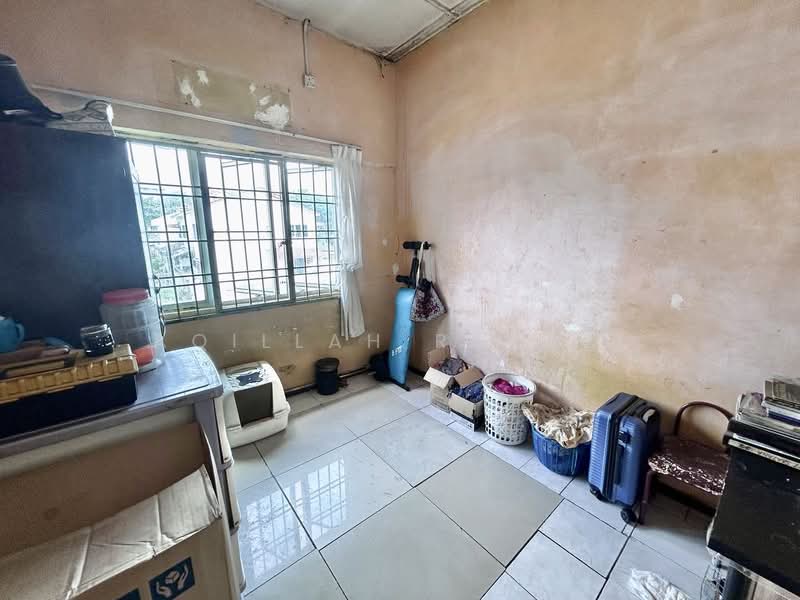 Rumah Teres 2 Tingkat untuk Dijual di Seksyen 2, Taman Kinrara (Puchong) - Aqillah Razali - PropertyGuru.com.my