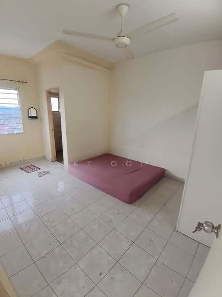 Pangsapuri untuk Disewa di Pangsapuri Merak - KT Ooi - Bedroom - PropertyGuru.com.my