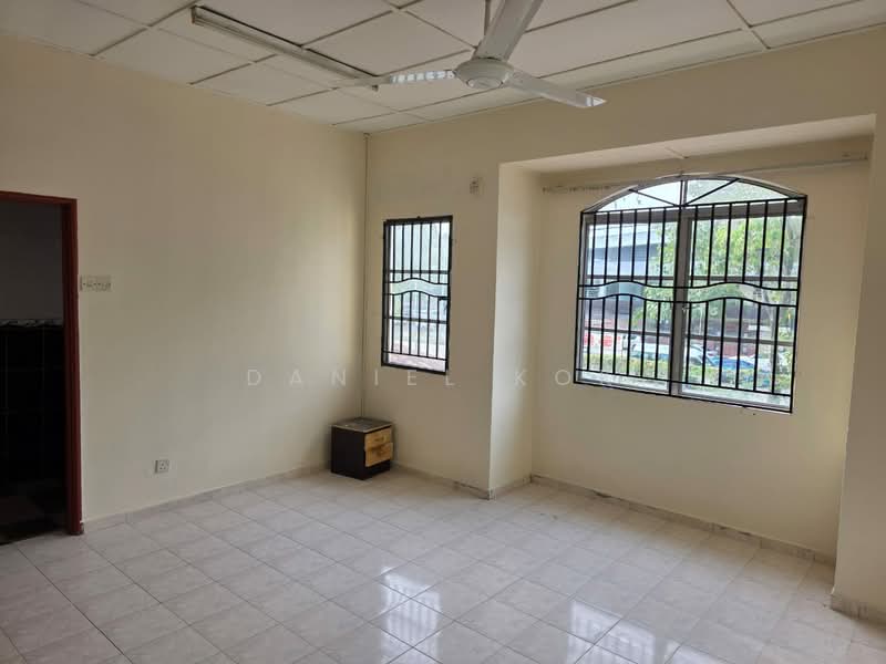 Rumah Teres 2 Tingkat untuk Dijual di Bandar Bukit Tinggi (Klang) - Daniel Kok - Living Room - PropertyGuru.com.my