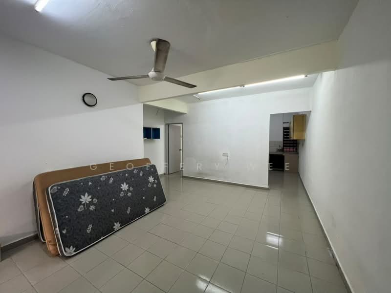 Rumah Teres untuk Disewa di Batu Berendam (Melaka) - Geoffery Wee - Living Room - PropertyGuru.com.my
