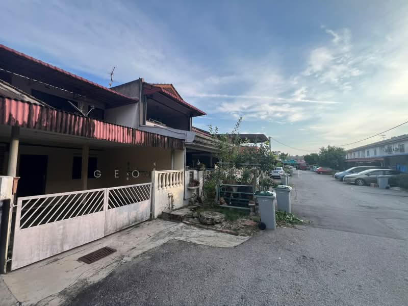 Rumah Teres untuk Disewa di Batu Berendam (Melaka) - Geoffery Wee - Exterior - PropertyGuru.com.my