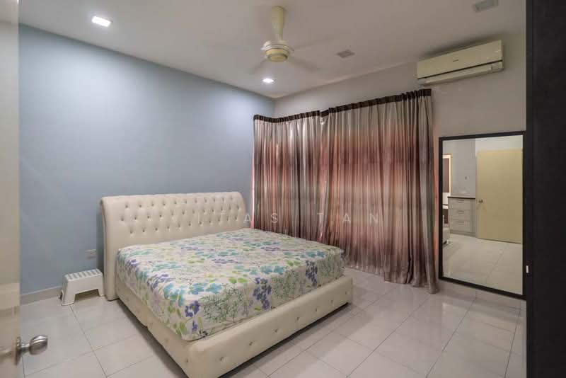 Rumah Berkembar untuk Dijual di Setia Impian (Setia Alam) - Vitas Tan - Bedroom - PropertyGuru.com.my