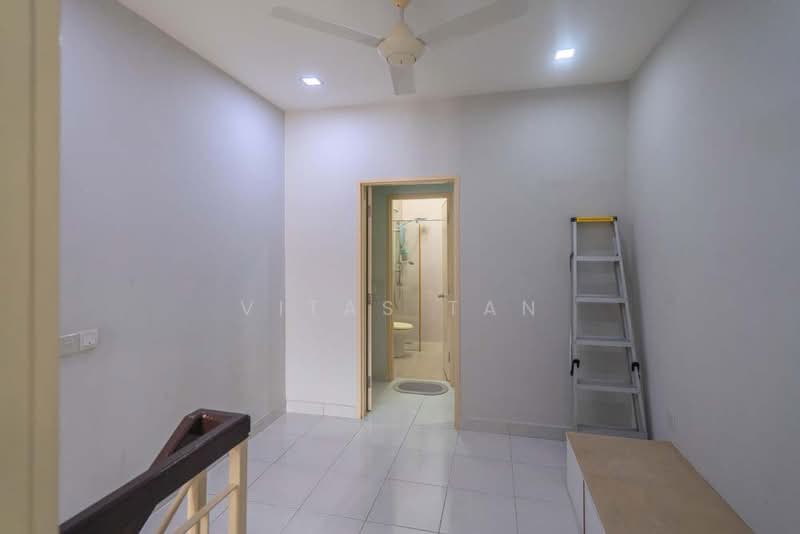 Rumah Berkembar untuk Dijual di Setia Impian (Setia Alam) - Vitas Tan - Interior - PropertyGuru.com.my