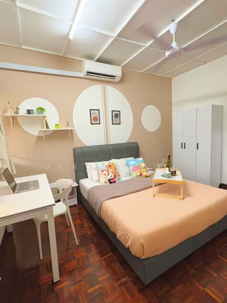 Rumah Teres 2 Tingkat untuk Disewa di SS2 (Petaling Jaya) - Jeron Teoh - Bedroom - PropertyGuru.com.my