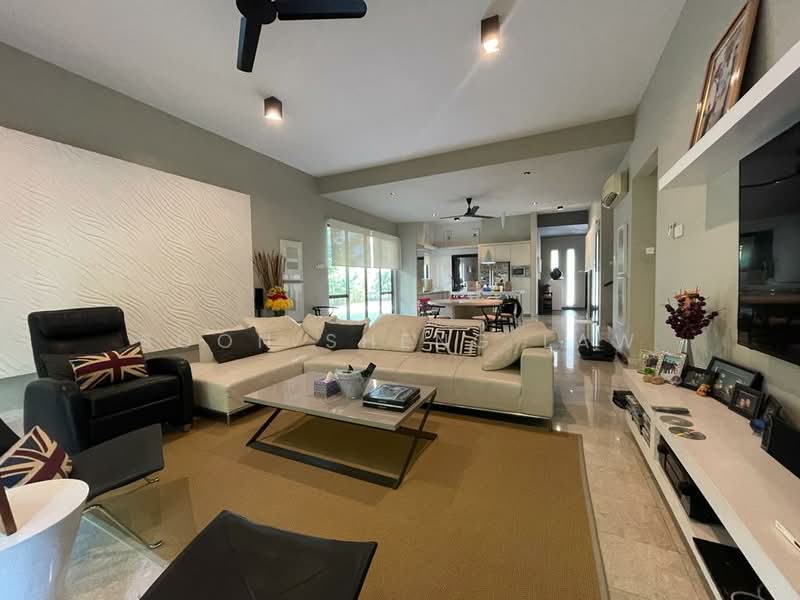 Rumah Berkembar untuk Dijual di Jade Hills (Kajang) - Soon Sheng Law - Living Room - PropertyGuru.com.my
