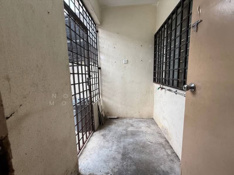 Rumah Teres untuk Dijual di Taman Pinggiran Senawang (Sungai Gadut) - Noor Hidayah Mohamad Noor - Entrance - PropertyGuru.com.my