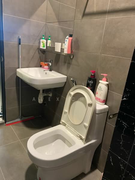 Kondominium untuk Disewa di The Havre Bukit Jalil - Alex Chin - Bathroom - PropertyGuru.com.my