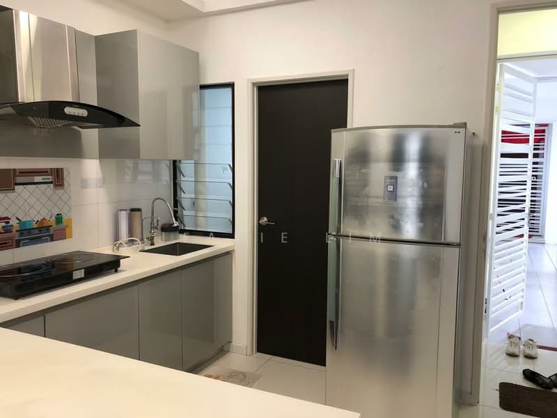 Kondominium untuk Dijual di TRI PINNACLE - Jeanie Lim - Kitchen - PropertyGuru.com.my