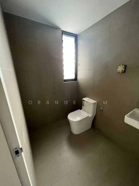 Terraced House for Sale in Taman Melawati (Ulu Kelang) - Orange Lim - Bathroom - PropertyGuru.com.my