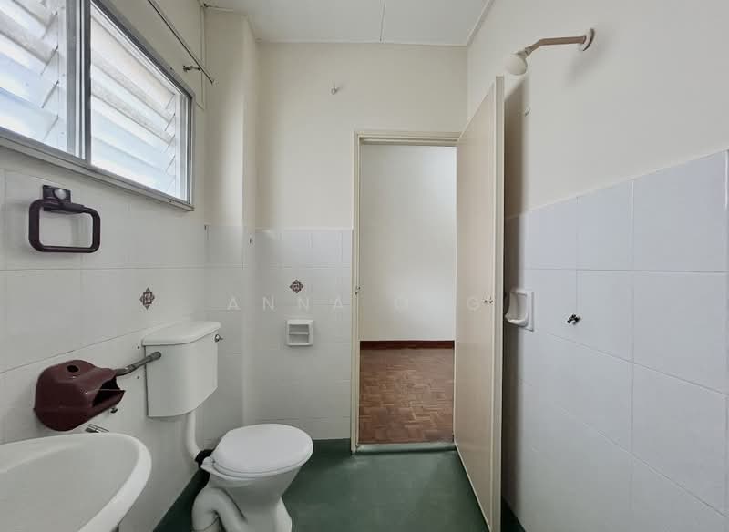 Semi-Detached House for Rent in Taman Desa Baru (Cheras) - Anna Ong - Bathroom - PropertyGuru.com.my