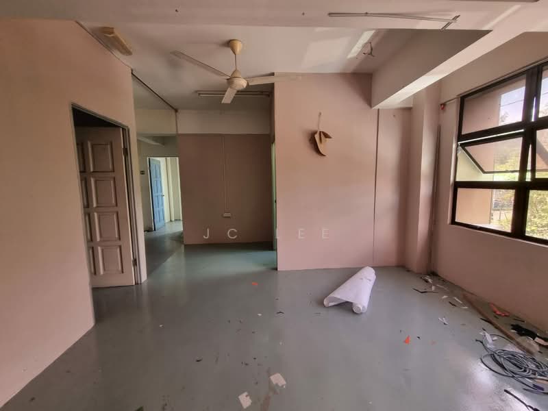 Kedai untuk Dijual di Batu Caves (Selangor) - JC Lee - Interior - PropertyGuru.com.my