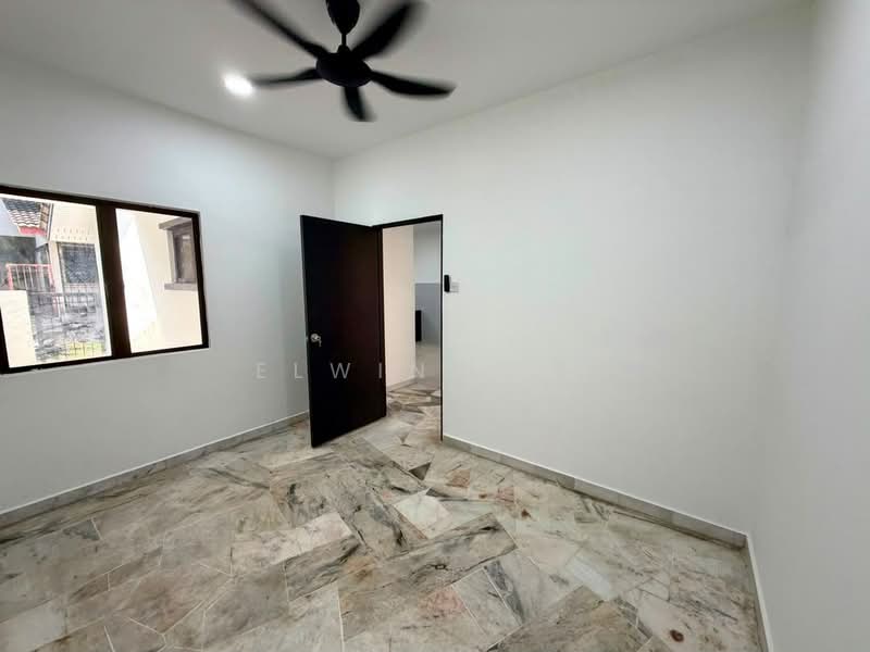 Rumah Teres 2 Tingkat untuk Dijual di Bandar Country Homes (Rawang) - Elwin Mah - Interior - PropertyGuru.com.my