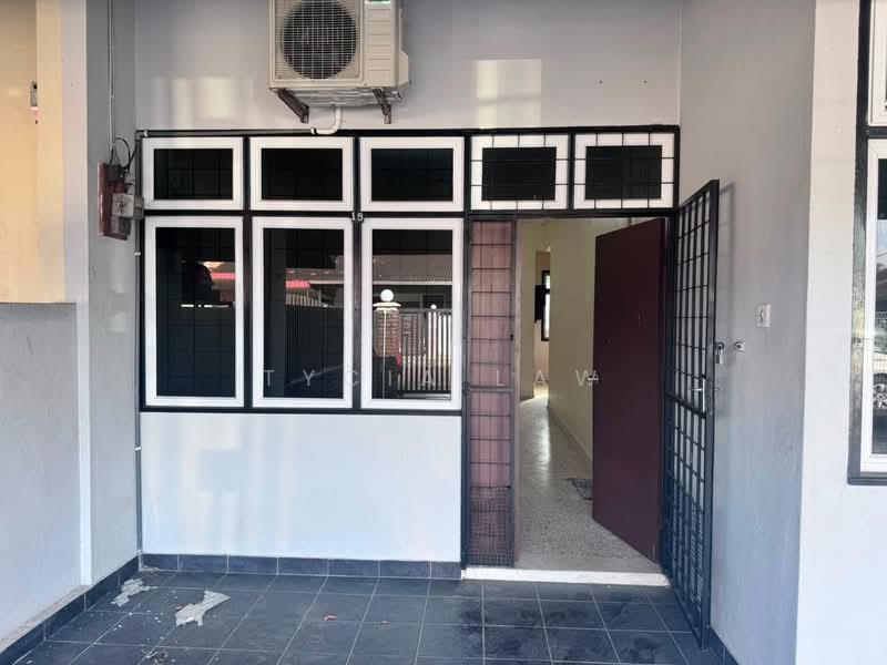 Rumah Teres 1-Tingkat untuk Dijual di Taman Daya (Johor Bahru) - Tycia Law - PropertyGuru.com.my