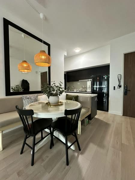 Service Residence for Sale at Setia City Residences - Izzah Alias - Dining Room - PropertyGuru.com.my