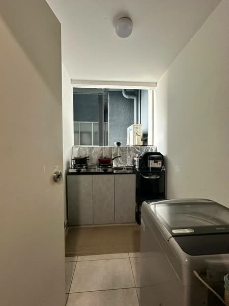 Service Residence for Sale at Setia City Residences - Izzah Alias - Kitchen - PropertyGuru.com.my