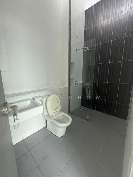 Rumah Teres 2-Tingkat untuk Dijual di Taman Eco Cascadia (Tebrau) - Zack Chow - Bathroom - PropertyGuru.com.my