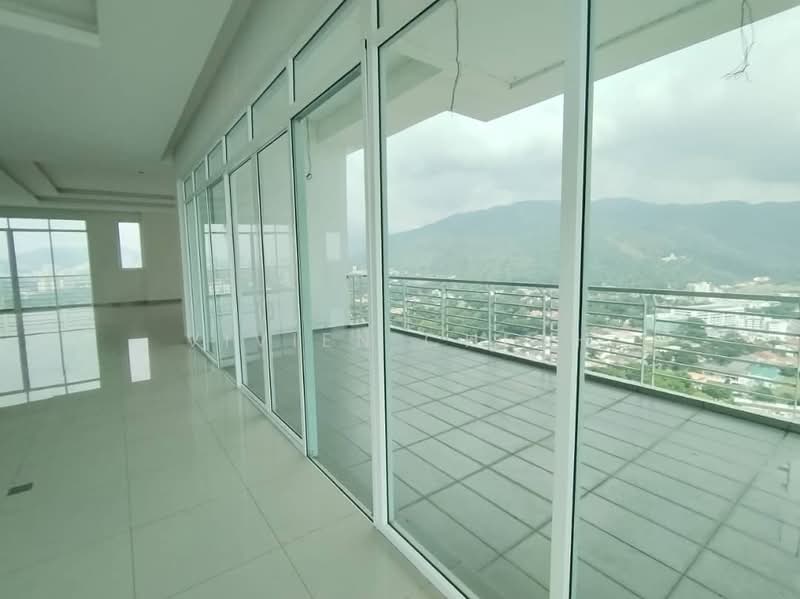 Kondominium untuk Dijual di The Cantonment - Vivien Cheah - Balcony - PropertyGuru.com.my