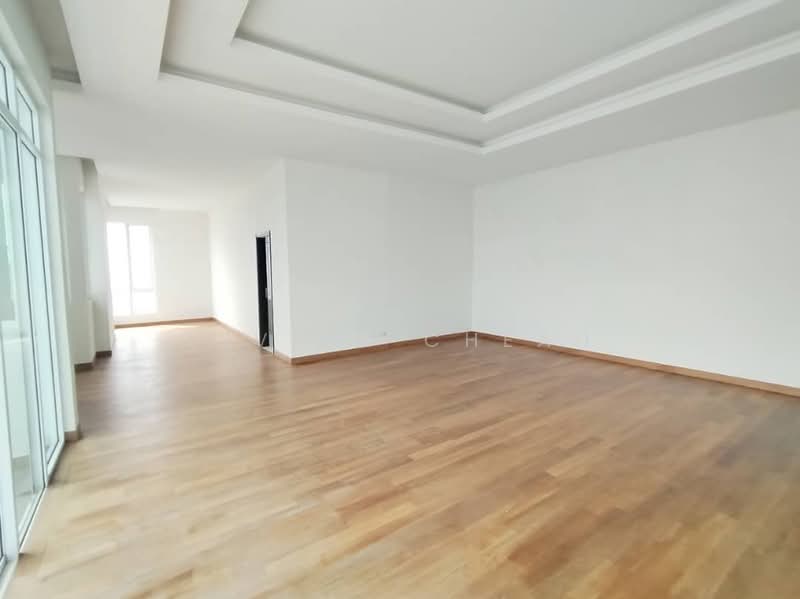 Kondominium untuk Dijual di The Cantonment - Vivien Cheah - Living Room - PropertyGuru.com.my