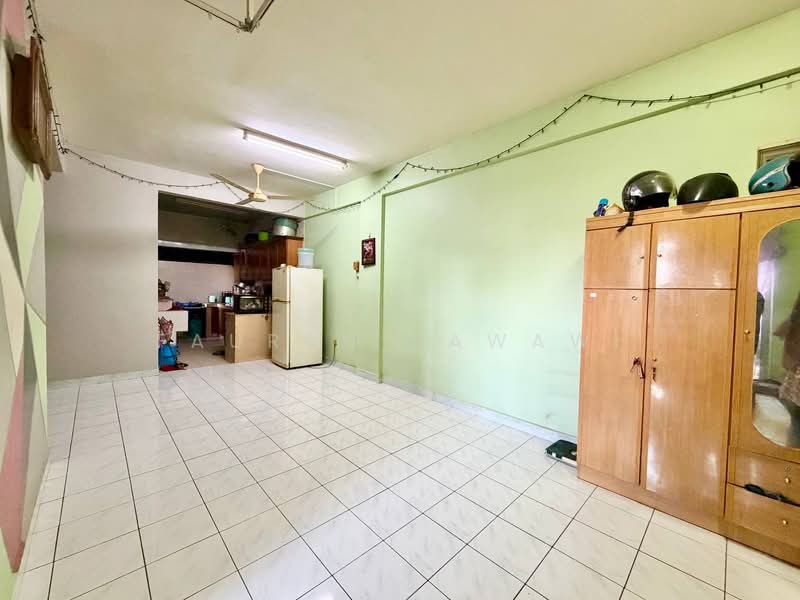 Apartment for Sale at Pangsapuri Seri Suria - Fauran Nawawi - PropertyGuru.com.my