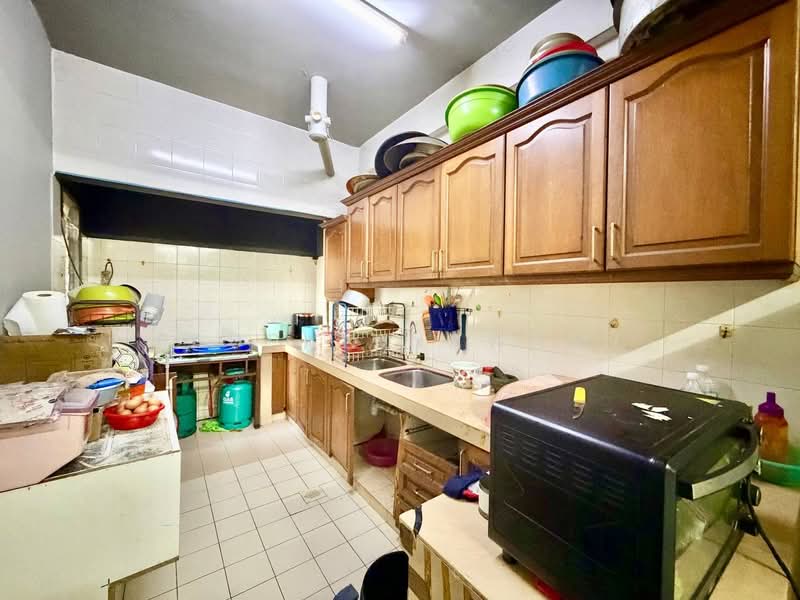 Apartment for Sale at Pangsapuri Seri Suria - Fauran Nawawi - PropertyGuru.com.my