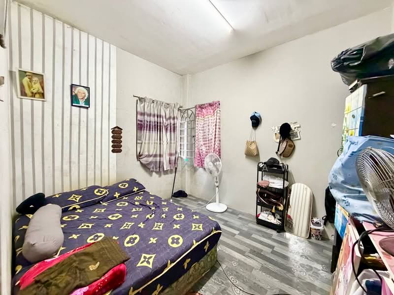 Apartment for Sale at Pangsapuri Seri Suria - Fauran Nawawi - PropertyGuru.com.my