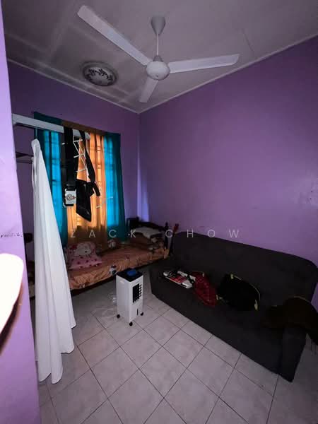 2-storey Terraced House for Sale in Bandar Putra (Kulai) - Zack Chow - Bedroom - PropertyGuru.com.my
