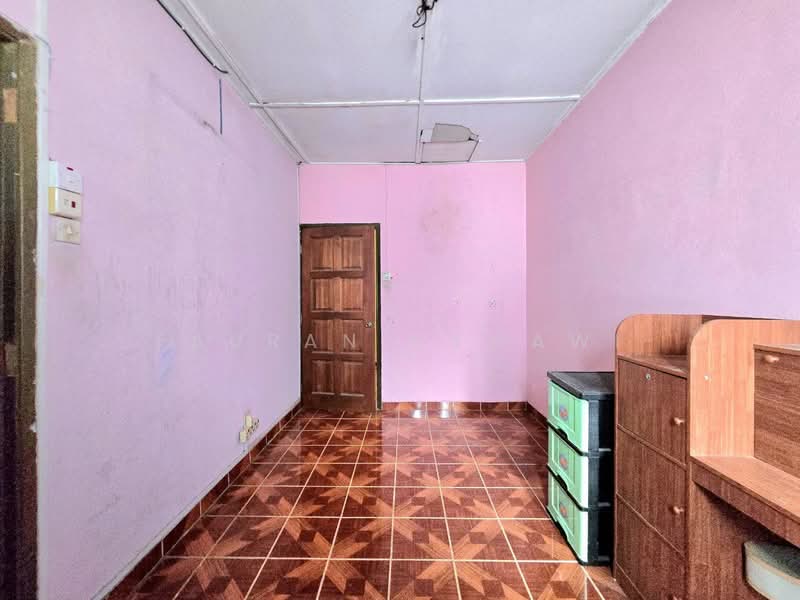 2-storey Terraced House for Sale in Taman Putra (Ampang) - Fauran Nawawi - PropertyGuru.com.my
