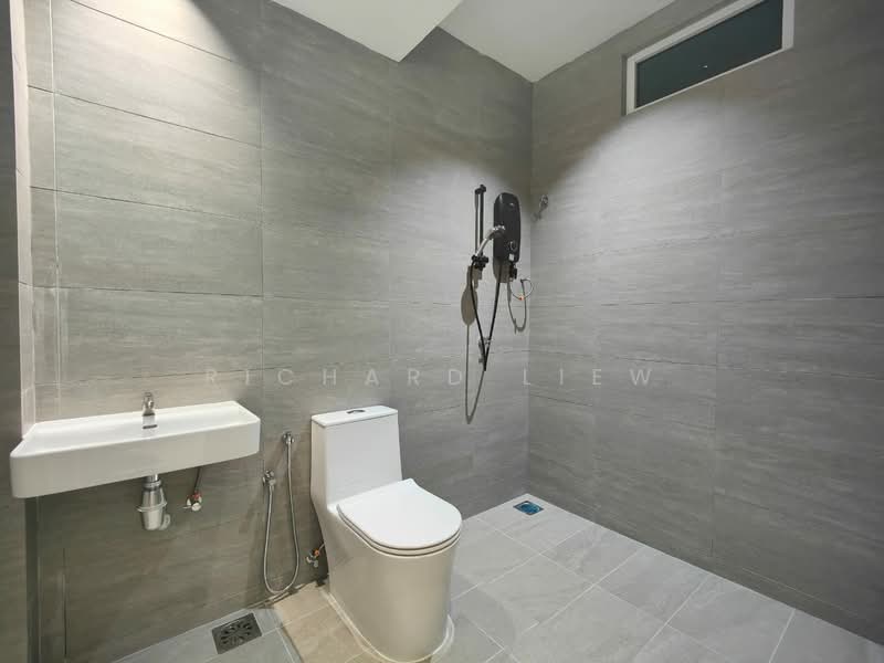 Rumah Teres 2 Tingkat untuk Dijual di Seksyen 19 (Petaling Jaya) - Richard Liew - Bathroom - PropertyGuru.com.my