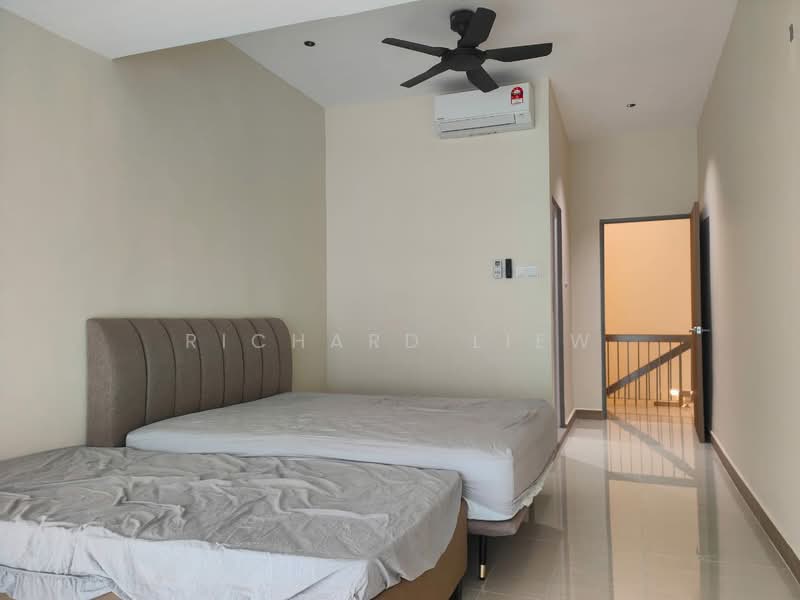 Rumah Teres 2 Tingkat untuk Dijual di Seksyen 19 (Petaling Jaya) - Richard Liew - Bedroom - PropertyGuru.com.my