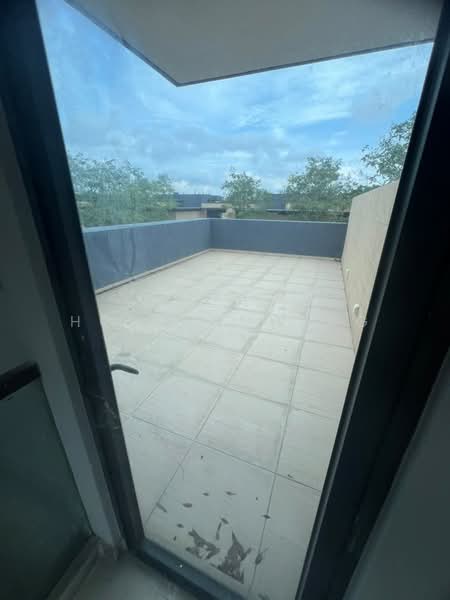 Twin Villa for Rent in Gelang Patah (Johor) - Hong Charng Lee - Balcony - PropertyGuru.com.my