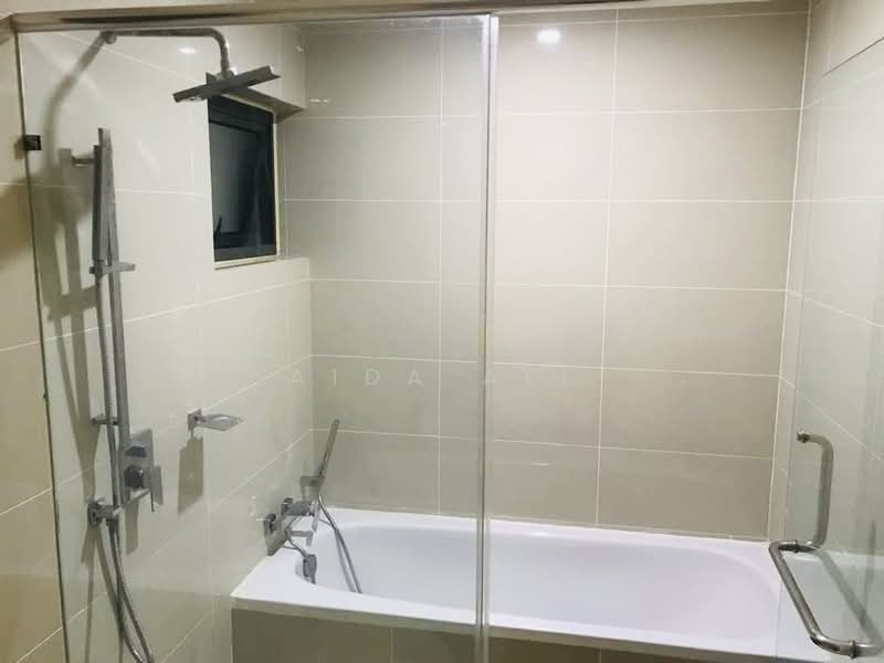 Kondominium untuk Disewa di Mirage By The Lake - Aida Ali - Bathroom - PropertyGuru.com.my