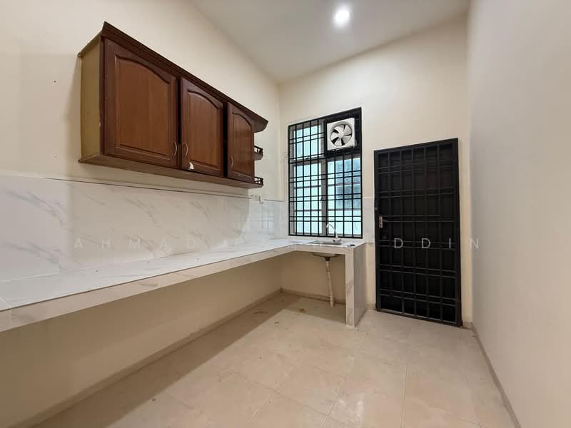 Semi-Detached House for Sale in Sri Lalang (Kluang) - Ahmad Fakhruddin - PropertyGuru.com.my