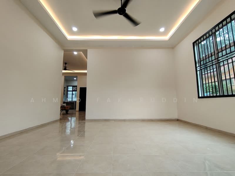 Semi-Detached House for Sale in Sri Lalang (Kluang) - Ahmad Fakhruddin - PropertyGuru.com.my