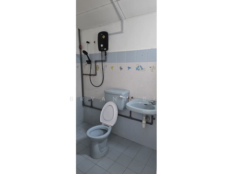 Terraced House for Rent in Usj 12 (Subang Jaya) - Bryant Be - Bathroom - PropertyGuru.com.my