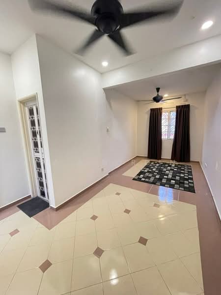 2-storey Terraced House for Sale in TTDI Jaya (Shah Alam) - Sa'a Nordin - Living Room - PropertyGuru.com.my