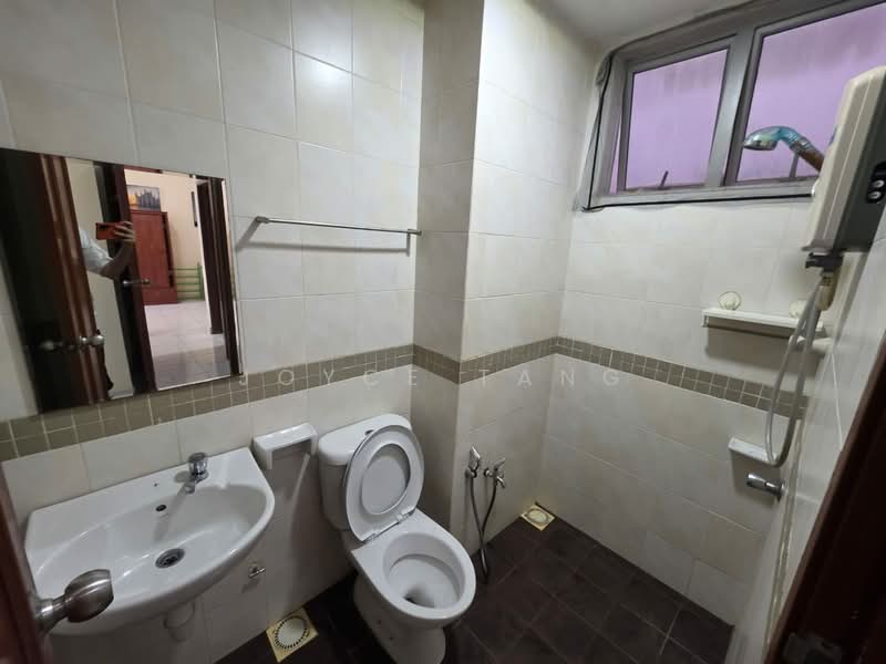 Service Residence for Sale at E-Tiara - Joyce Tang - Bathroom - PropertyGuru.com.my