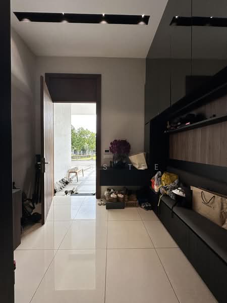 Semi-Detached House for Sale in Setia Alam (Selangor) - Jess Tee - Entrance - PropertyGuru.com.my