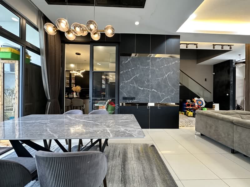 Semi-Detached House for Sale in Setia Alam (Selangor) - Jess Tee - Living Room - PropertyGuru.com.my