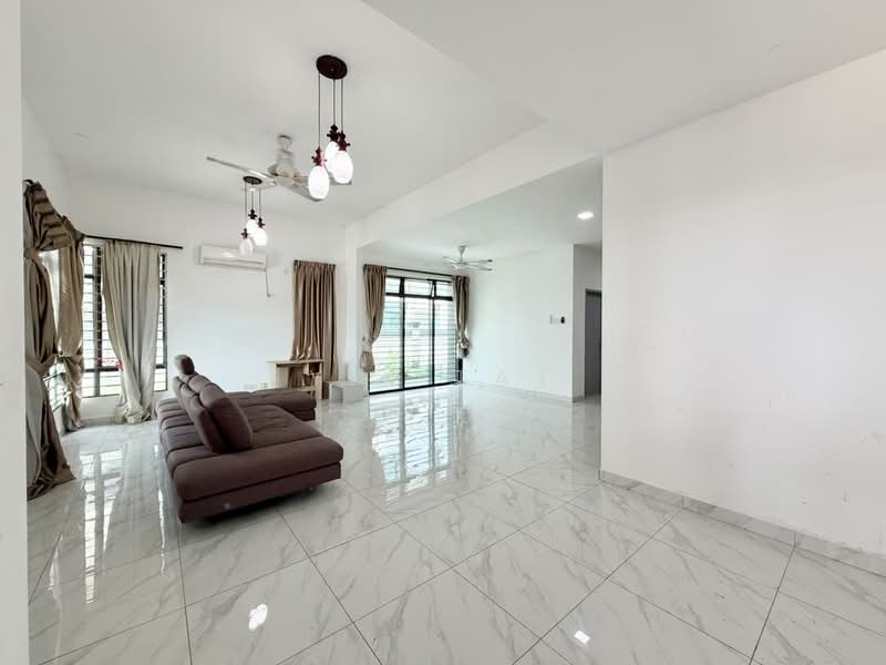 Cluster House for Sale in Taman Nusa Bestari (Iskandar Puteri (Nusajaya)) - Yik Tat - PropertyGuru.com.my