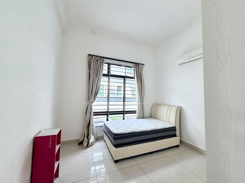 Cluster House for Sale in Taman Nusa Bestari (Iskandar Puteri (Nusajaya)) - Yik Tat - PropertyGuru.com.my